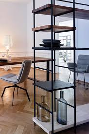Modern Barock Kontrast Mobel Leuchten Accessoires Moderner Barock Regalsystem Wohnzimmer Esszimmer Modern