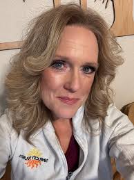 We are looking forward to appointment more admins from group members.  Criteria: Gold Partner of Make Sound knowledge in AI + No Code Tools  Interested ones, comment below "Interested"