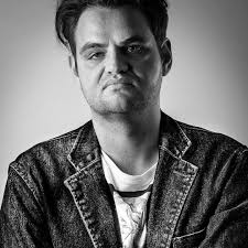 Stream Erwalt De Beer music