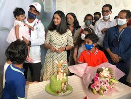 Ajinkya rahane is all set to start a new inning in his life as he and his wife radhika dhopavkar are expecting their first child. Ajinkya Rahane Gets Grand Welcome With Kangaroo Cake He Refuses To Cut It To Respect Aussies Laptrinhx News