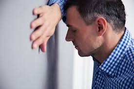 A Psychotic Break Vs A Mental Breakdown Comparing Symptoms And Treatment Options Brightquest Treatment Centers