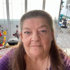 Please help us wish a very happy birthday to Rhonda Kitchens KPLC! We hope  you have a wonderful day!!