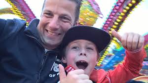 Ondertussen op de Woerdense koningskermis' in drie foto's