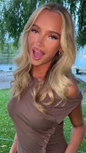 Katelyn Mchugh's Instagram, Twitter & Facebook