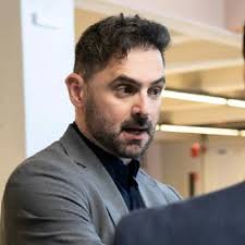 O que a vida quer da gente é coragem”. Coragem para se reinventar,  empreender, reaprender e transformar “ potencial em potência”! Vem Stone  !!!! Vamos pintar o Brasil de verde! 💚 Estou