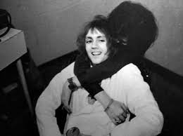 Best Buddies Freddie And Roger Love This Pic Queen Drummer Queen Meme Queen Freddie Mercury