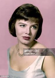 139 fotos e imágenes de alta resolución de Janet Munro