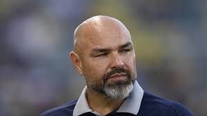 Townsville to Magnetic Island swim: Teenager Leonie King set to brave open  water for gruelling 8km race