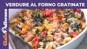 Patate e zucchine gratinate un contorno facilissimo da preparare ideale se avete poco tempo o poca voglia. Verdure Al Forno Gratinate Ricetta Perfetta Youtube