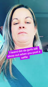 Melissa Baumann's Instagram, Twitter & Facebook