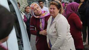 Jun 03, 2021 · son dakika gelişmesine göre yamaç paraşütçüleri, yaşanan kaza ve yasağa rağmen uçmaya ara vermiyor sert esen rüzgarın, paraşütçüyü havalandırıp yere savurduğu anlar cep telefonu kamerasına yansıdı antalya'da uçuş yapmaya hazırlanan yamaç paraşütçüsü, rüzgarın azizliğine uğrayarak bir anda kendini yerde buldu. Bu Kez Vahsetin Adresi Antalya Son Dakika Haberleri