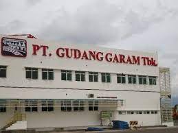 Gudang garam didirikannya pada tahun 1958 yang kemudian berkembang pesat dengan jumlah karyawan mencapai 500.000 orang yang menghasilkan 50 juta batang kretek setiap bulannya. Lowongan Kerja Terbaru 2020 Pt Gudang Garam Tbk Penempatan Bojonegoro Youtube