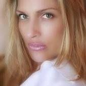 Linda Peluso's Instagram, Twitter & Facebook