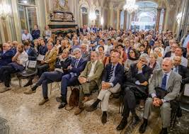 'tempi stretti per la squadra di governo', dice cottarelli che poi aggiunge: Sala Gremita Per Cottarelli E I Peccati Capitali Che Bloccano L Italia
