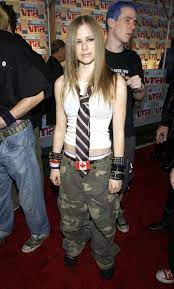 She relocated to los angeles, where she recorded her earlier materials for the album, the sound of which the label did not approve. In Photos Avril Lavigne S Dramatic Style Transformation Hello Canada