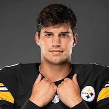 Yesterday, we posted some bizarro pictures of Pittsburgh Steelers'  quarterback Mason Rudolph, topless with a jackfruit. oneBURGH Member Lori L  reached out that her and her friends think Mason and actress Nancy