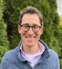 Dean Dickson's Instagram, Twitter & Facebook