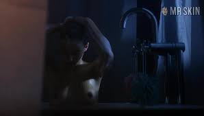 Horror Movie Nudes: Vanda Chaloupkova - Haunted - Porn GIF Video |  nezyda.com