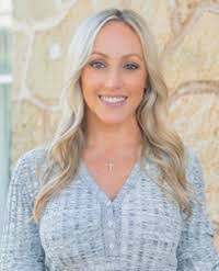 Dawn Burch's Instagram, Twitter & Facebook