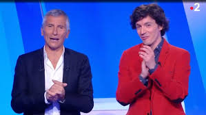 Si vous y parvenez, vous grimpez d'une marche; Nagui Emu Apres L Elimination De Jean Michel Champion De Tout Le Monde Veut Prendre