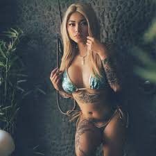 Listen to mrs vicious from crazy evolution's roads and lakes for free, and see the artwork, lyrics and similar artists. Tattoo Model Cassie Vicious