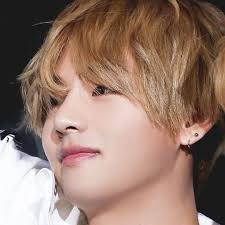 Top 10 Most Handsome K Pop Male Idols 2020 Taehyung Kim Taehyung Bts Taehyung