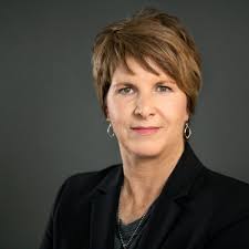 Beth Healy's Instagram, Twitter & Facebook