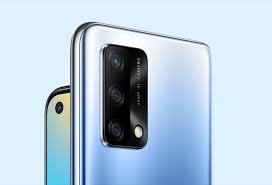 Das Oppo F19 bietet ein 1.080p+-AMOLED ...