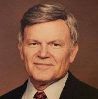 Travis Hostetler's Instagram, Twitter & Facebook