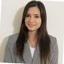 Cindy Serafini's Instagram, Twitter & Facebook