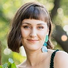 Shannon Mcgarvey's Instagram, Twitter & Facebook