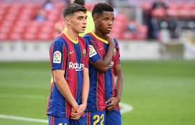 يعتقد كومان أن بيدري أثبت أن لديه ما يلزم للعب مع برشلونة. Ø£Ù†Ø³Ùˆ Ùˆ Ø¨ÙŠØ¯Ø±ÙŠ Ø£ÙƒØ«Ø± Ù…Ù† Ù…ÙŠØ³ÙŠ