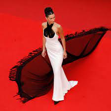 Check spelling or type a new query. Bella Hadid Channelled 2002 Naomi Campbell At Cannes Teen Vogue