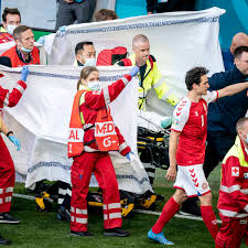 Christian eriksen is lucky to be alive but unlikely to play again after suffering an apparent cardiac arrest at the euro 2020 tournament, according to a sports cardiologist who previously worked. Christian Eriksen Danemark Arzt Nennt Details Zum Gesundheitszustand