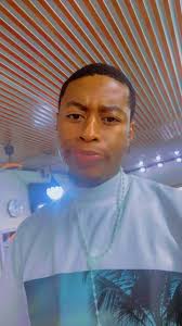 🧸 𝐖𝐡𝐞𝐧 𝐲𝐨𝐮 𝐚𝐫𝐞 𝐩𝐫𝐢𝐯𝐢𝐥𝐞𝐠𝐞𝐝, 𝐧𝐞𝐯𝐞𝐫 𝐭𝐡𝐢𝐧𝐤  𝐭𝐡𝐚𝐭 𝐨𝐭𝐡𝐞𝐫𝐬 𝐚𝐫𝐞 𝐋𝐚𝐳𝐲., #HotAfternoon 😁🥴