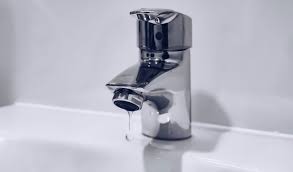 Wenn der wasserhahn tropft, leiden darunter nicht nur unsere nerven. Reparatur Einer Undichten Kuchenarmatur So Einfach Ist Das Kuchenfinder
