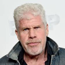 His father, bertram bert perlman, now deceased, was a repairman. Ron Perlman Promiflash De