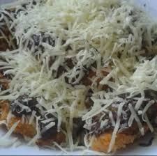 Ada resep cara membuat kue donat agar donat yang dihasilkan agar kue donat yang anda buat semakin menarik, anda dapat menambahkan taburan gula halus di atasnya, atau coklat seres, keju, kacang, dan. Pisang Keju Coklat Home Facebook
