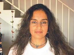 Gladys Roach's Instagram, Twitter & Facebook