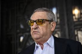 Milián Mestre: "Vox es consecuencia de la deflagración que se produce en el  seno del PP"