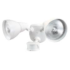 Once the bulbs are installed, the two spotlights are fully adjustable to give 150 degrees of detection. Heath Zenith Sl 5718 Wh C White 2 Light 270 Degree Motion Activated Flood Security Light White Lightingdirect Com