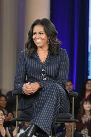 Pourquoi Michelle Obama Nous Donne Envie De Porter Le Tailleur Michelle Et Barack Obama Michelle Obama Et Mode
