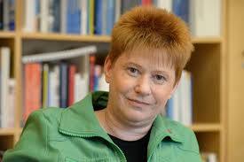 Anlass sind auf einem polizeicomputer durchgeführte suchanfragen nach den persönlichen daten einer politikerin der. Linken Politikerin Petra Pau Forderungen Der Afd Sind Neoliberal Und Asozial Politik Tagesspiegel