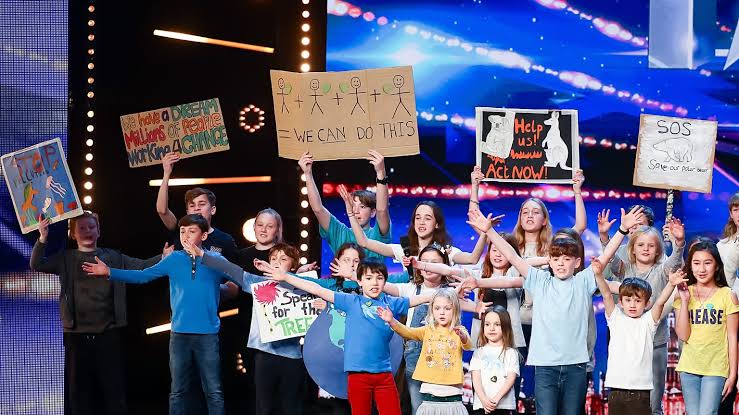 Kids choir leaves TV audience in tears with song 'Stop hurting our planet'  | Euronews