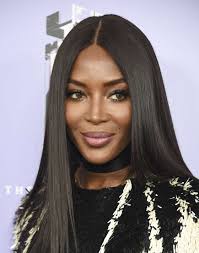 Model Naomi Campbell Attends The Fragrance Foundation Awards At Alice Tully Hall On Tuesda Naomi Campbell Hair Beautiful Dark Skin Beautiful Dark Skinned Women