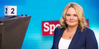 Chef för svt sports texttv, webb, mobil. Svt Chefen Slar Ifran Sig Kritiken Mot Stora Journalistpriset Resume