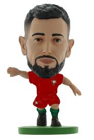 Fernandes играет с 2019 в манчестер юнайтед (мю). Kaufe Soccerstarz Portugal Bruno Fernandes Home Kit Inkl Versand