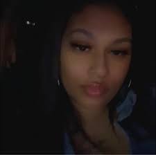 Jasmine Richmond's Instagram, Twitter & Facebook