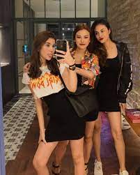 Maureen daryanani adalah aktris muda yang lahir pada tanggal 1 februari 2002 di jakarta, indonesia. Sister Goals Ini 10 Potret Kedekatan Marcella Maureen Daryanani