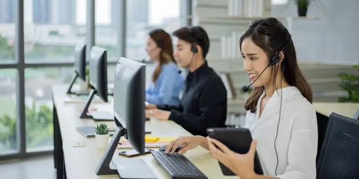 Apa Itu Customer Service? Pengertian, Tugas, dan Contohnya